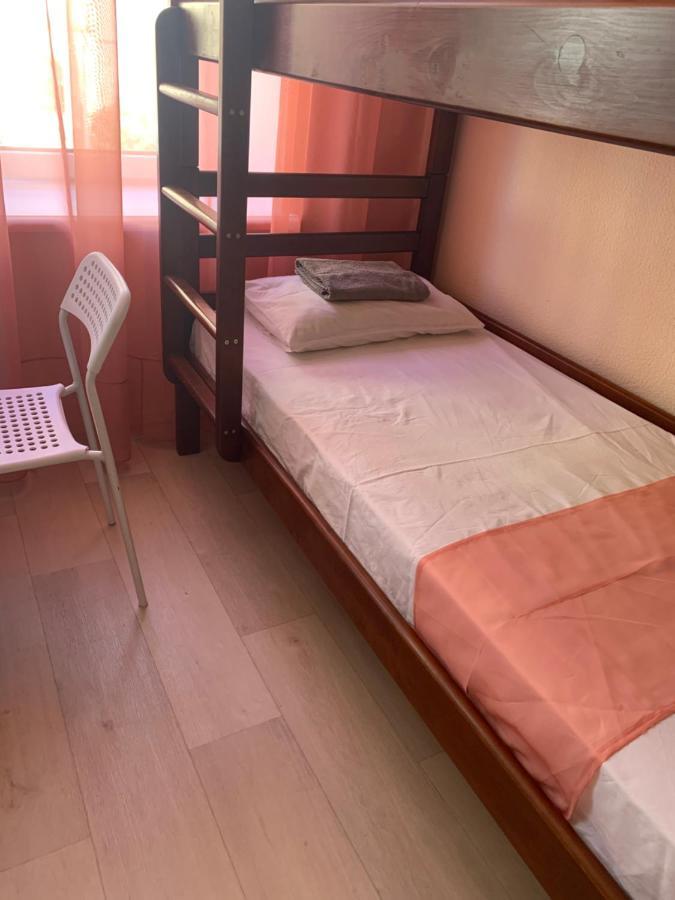 U-Compass Hostel เคียฟ ภายนอก รูปภาพ