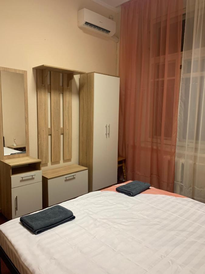 U-Compass Hostel เคียฟ ภายนอก รูปภาพ