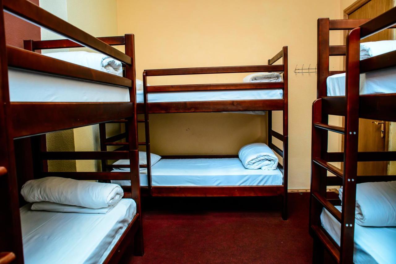U-Compass Hostel เคียฟ ภายนอก รูปภาพ