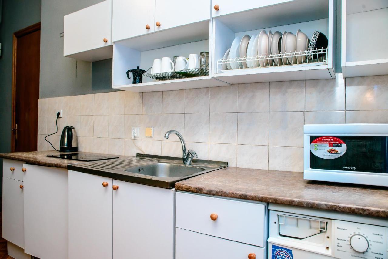 U-Compass Hostel เคียฟ ภายนอก รูปภาพ